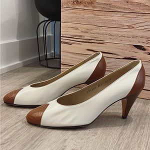VINTAGE Italian Leather Salvatore Ferragamo White & Brown Two-Tone Heel Size 6.5